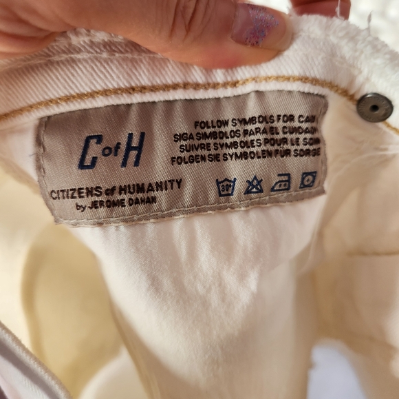 Super low rise Citizen of humanity jean shorts - Picture 7 of 11